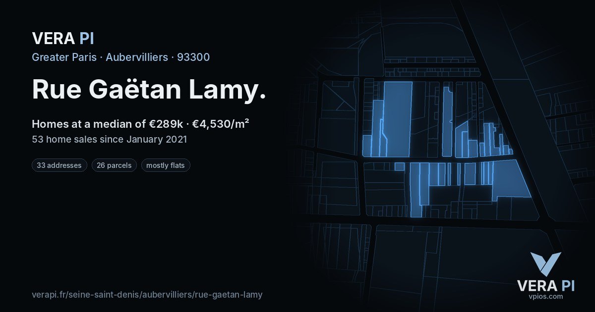 Rue Gaëtan Lamy, Aubervilliers at night – every parcel coloured by the prices around it, the street's own parcels lit