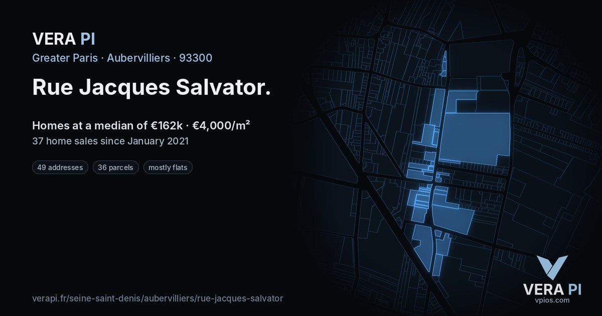 Rue Jacques Salvator, Aubervilliers at night – every parcel coloured by the prices around it, the street's own parcels lit