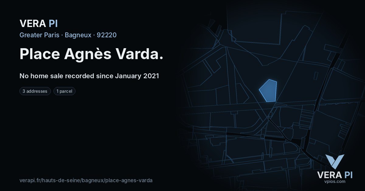 Place Agnès Varda, Bagneux at night – every parcel coloured by the prices around it, the street's own parcels lit