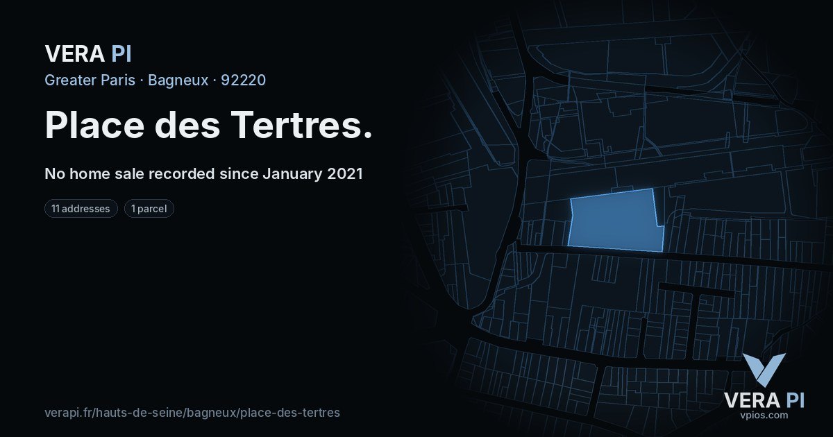 Place des Tertres, Bagneux at night – every parcel coloured by the prices around it, the street's own parcels lit