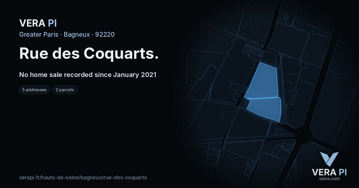 Rue des Coquarts, Bagneux at night – every parcel coloured by the prices around it, the street's own parcels lit