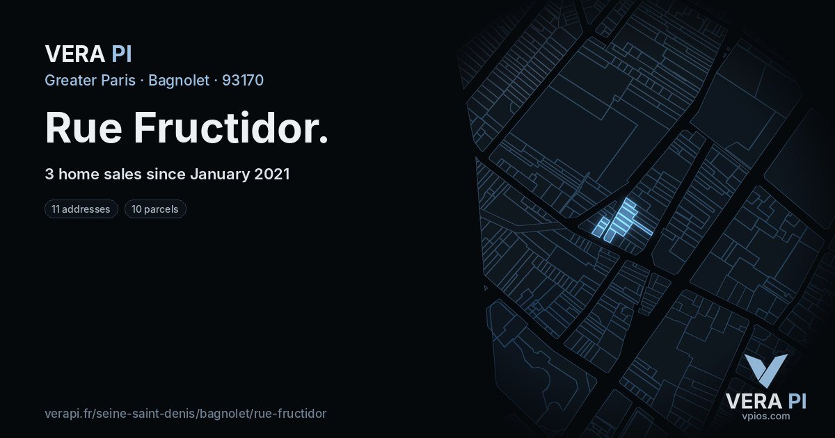 Rue Fructidor, Bagnolet at night – every parcel coloured by the prices around it, the street's own parcels lit
