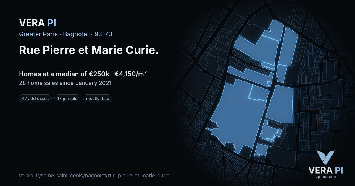 Rue Pierre et Marie Curie, Bagnolet at night – every parcel coloured by the prices around it, the street's own parcels lit