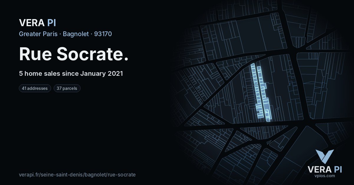 Rue Socrate, Bagnolet at night – every parcel coloured by the prices around it, the street's own parcels lit