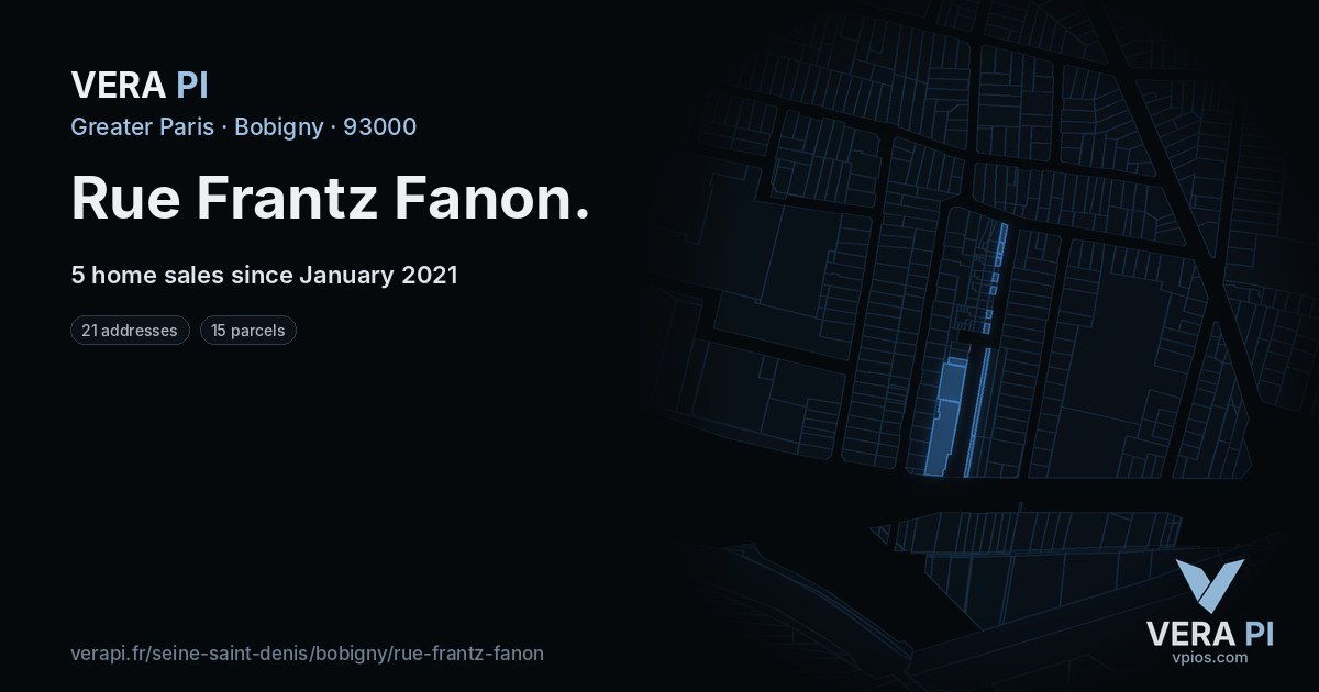 Rue Frantz Fanon, Bobigny at night – every parcel coloured by the prices around it, the street's own parcels lit