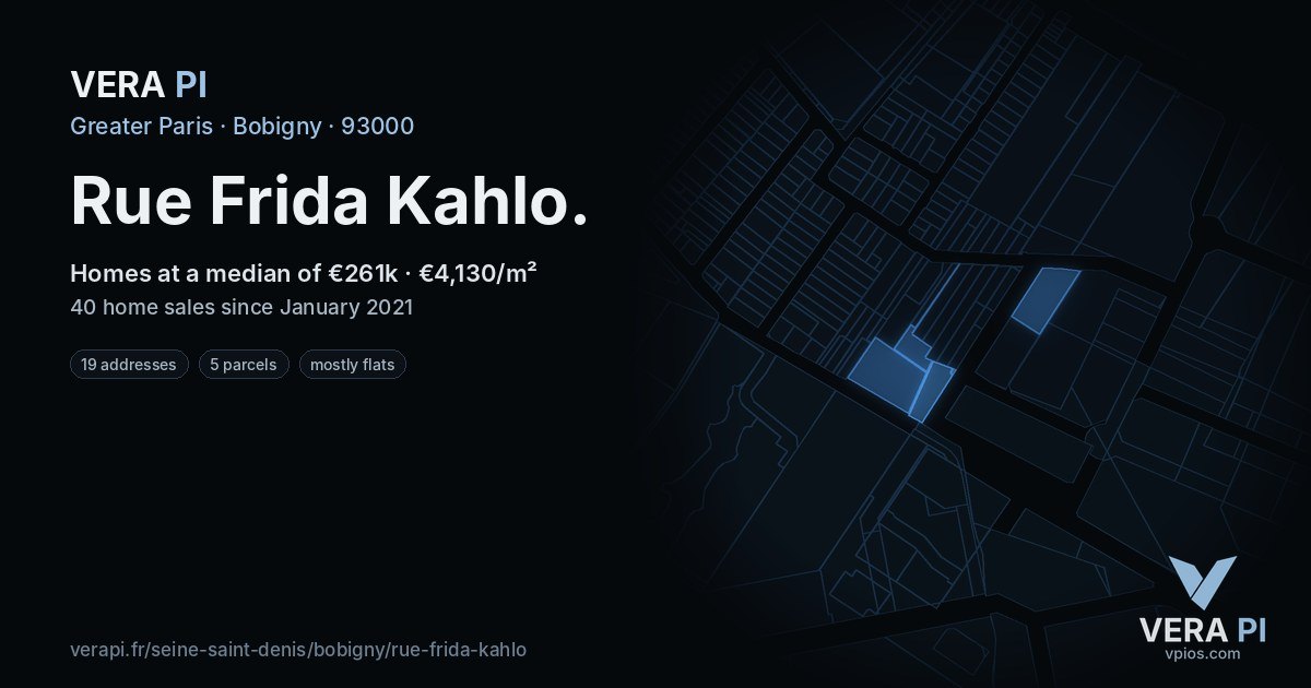 Rue Frida Kahlo, Bobigny at night – every parcel coloured by the prices around it, the street's own parcels lit
