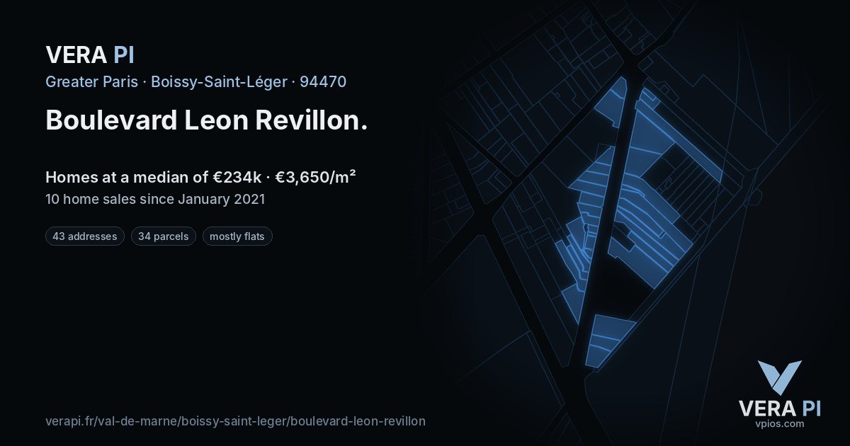 Boulevard Leon Revillon, Boissy-Saint-Léger at night – every parcel coloured by the prices around it, the street's own parcels lit