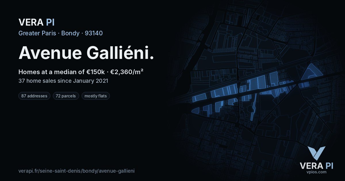 Avenue Galliéni, Bondy at night – every parcel coloured by the prices around it, the street's own parcels lit