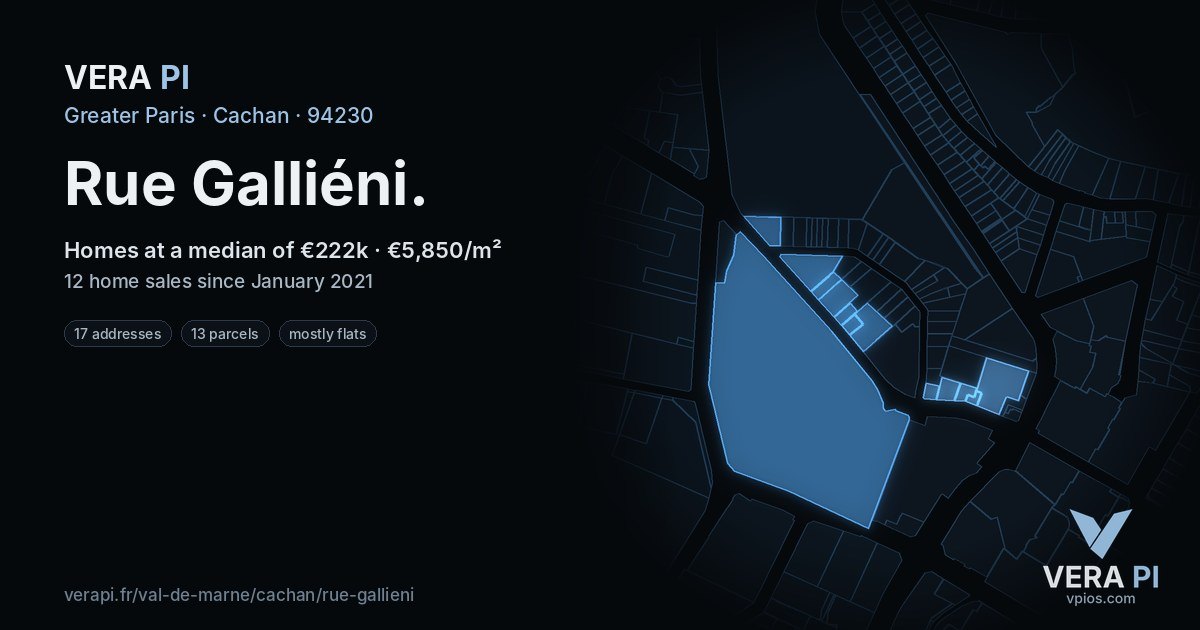 Rue Galliéni, Cachan at night – every parcel coloured by the prices around it, the street's own parcels lit