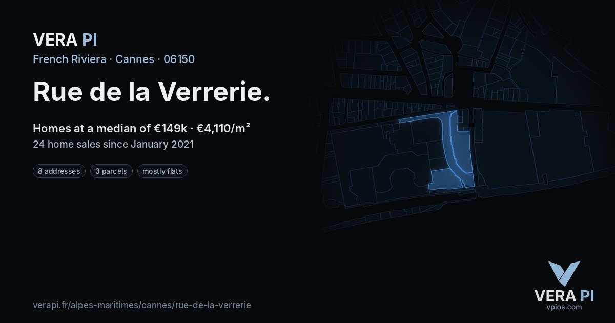 Rue de la Verrerie, Cannes at night – every parcel coloured by the prices around it, the street's own parcels lit
