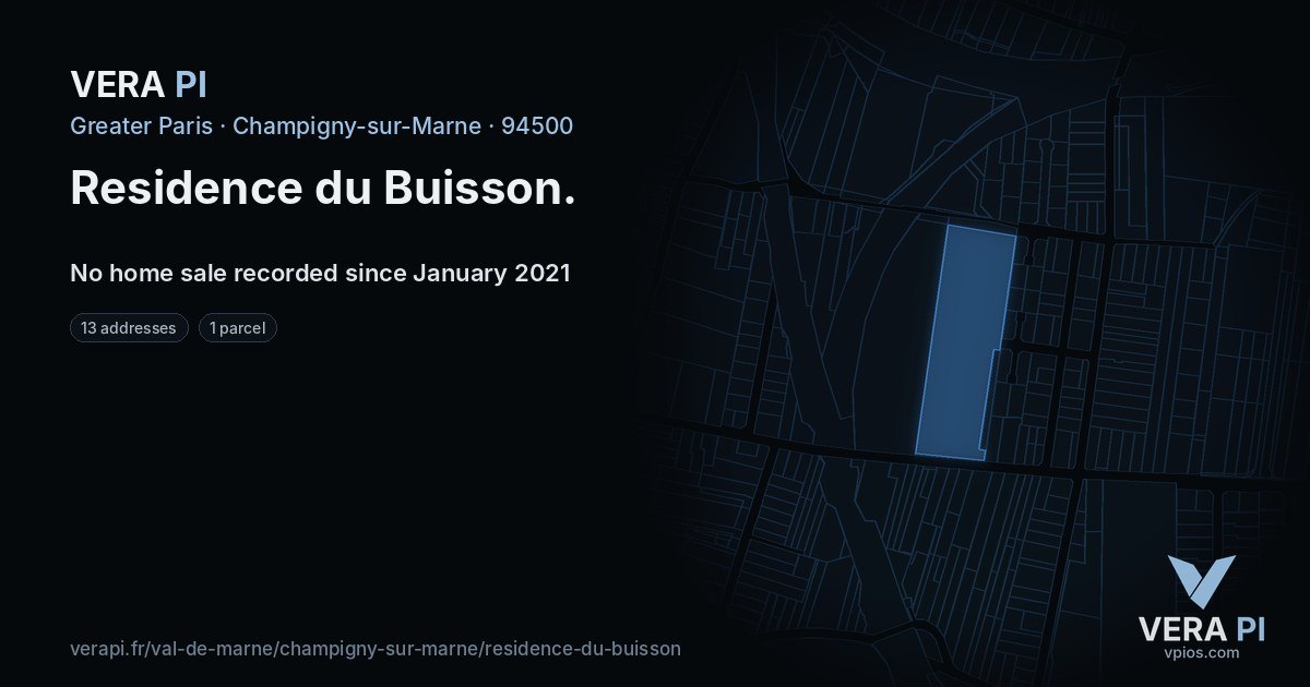 Residence du Buisson, Champigny-sur-Marne at night – every parcel coloured by the prices around it, the street's own parcels lit