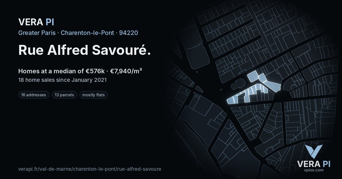 Rue Alfred Savouré, Charenton-le-Pont at night – every parcel coloured by the prices around it, the street's own parcels lit