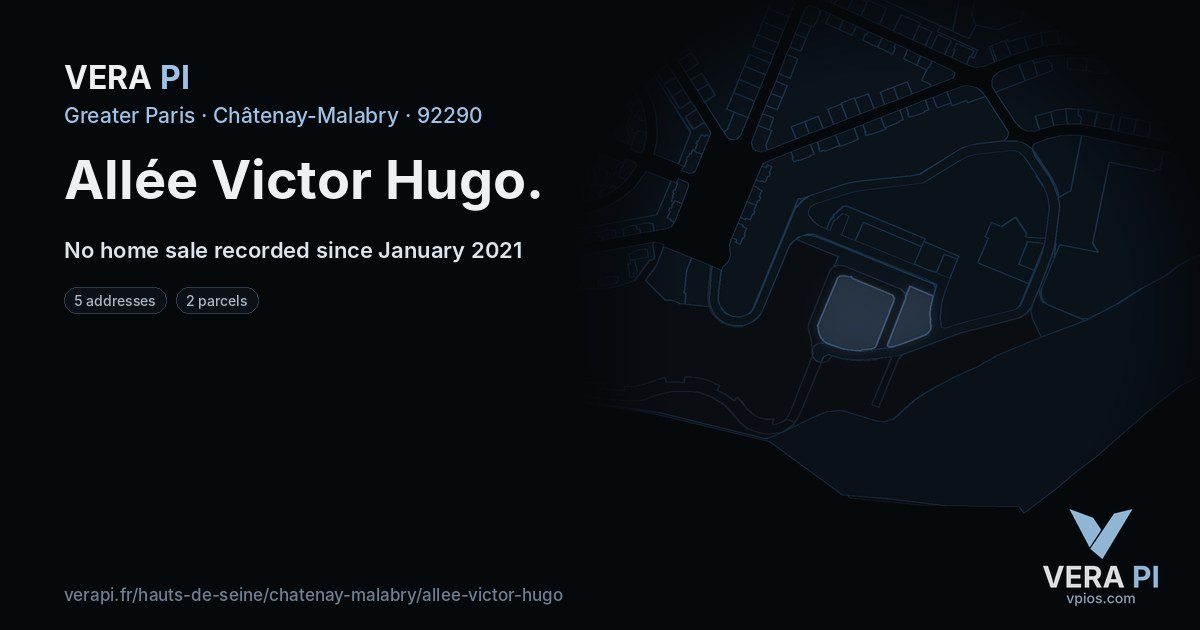 Allée Victor Hugo, Châtenay-Malabry at night – every parcel coloured by the prices around it, the street's own parcels lit