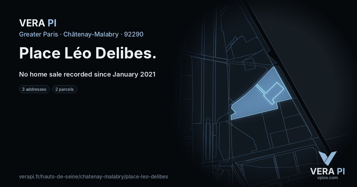 Place Léo Delibes, Châtenay-Malabry at night – every parcel coloured by the prices around it, the street's own parcels lit