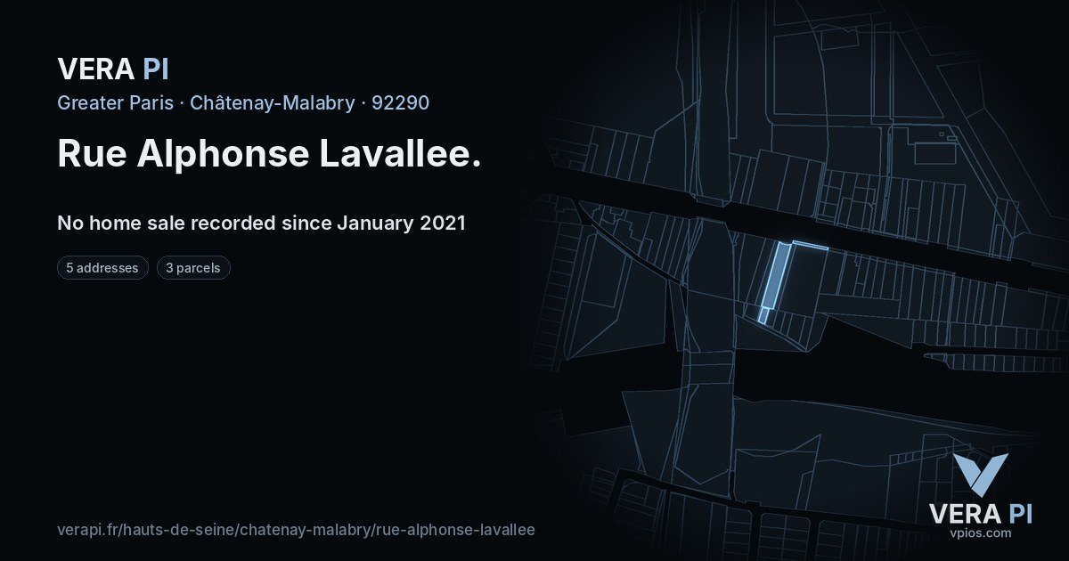 Rue Alphonse Lavallee, Châtenay-Malabry at night – every parcel coloured by the prices around it, the street's own parcels lit