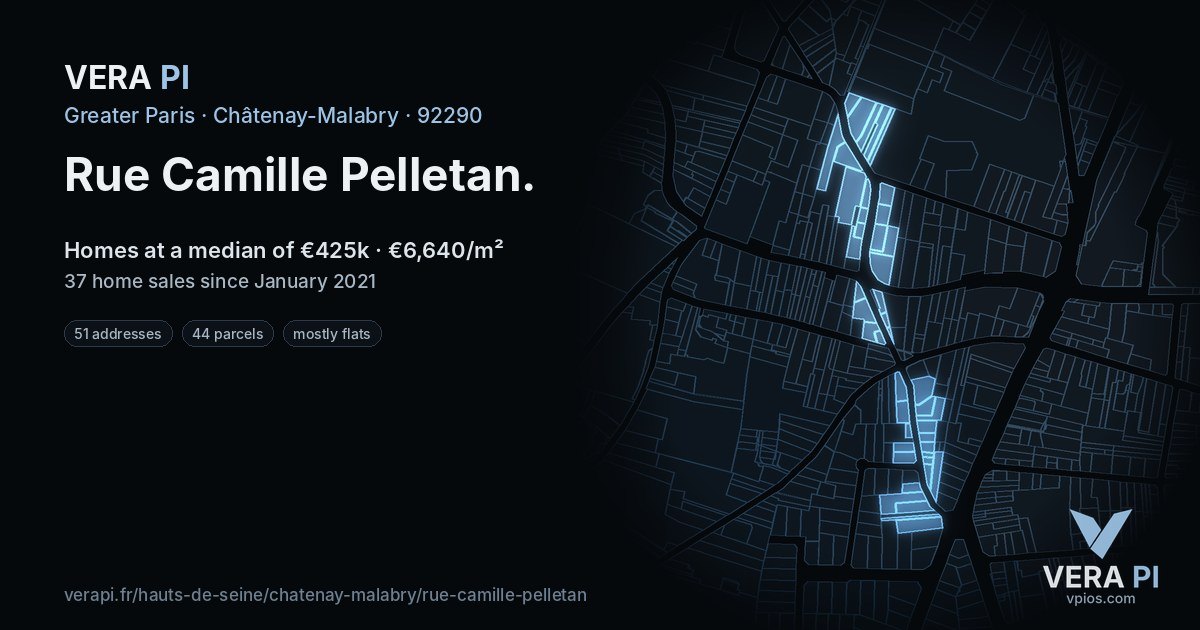 Rue Camille Pelletan, Châtenay-Malabry at night – every parcel coloured by the prices around it, the street's own parcels lit