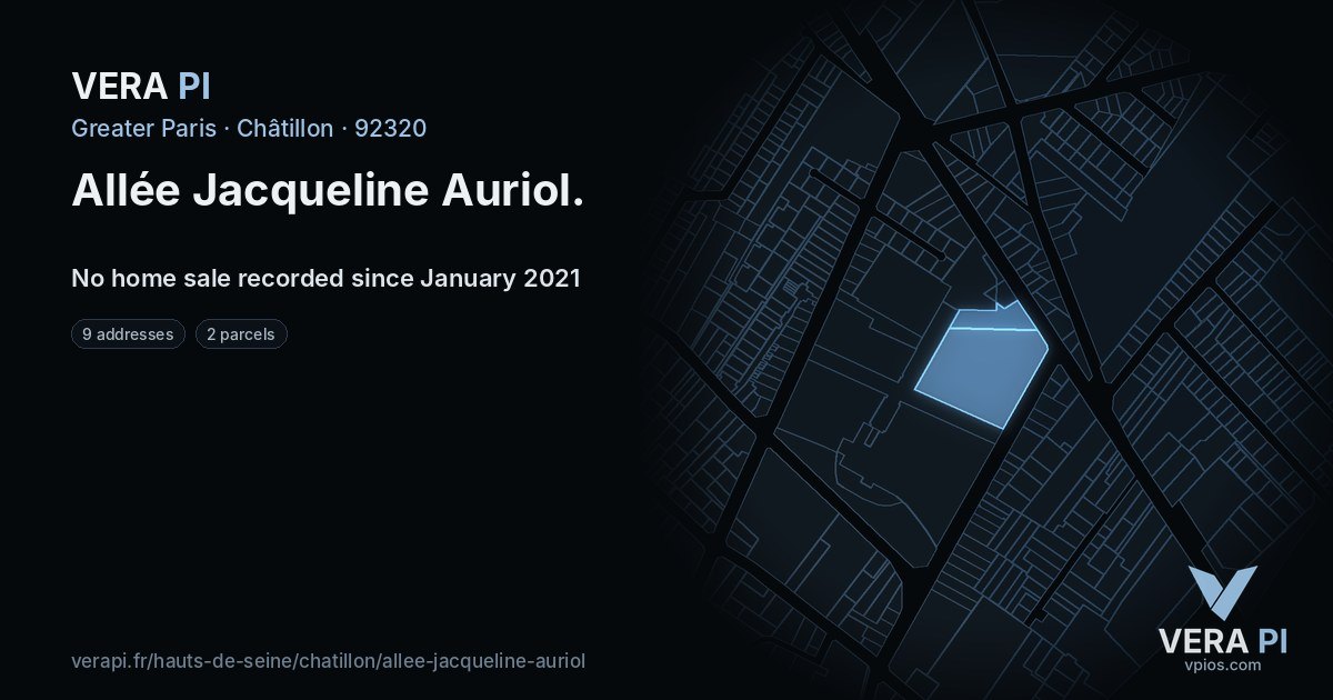 Allée Jacqueline Auriol, Châtillon at night – every parcel coloured by the prices around it, the street's own parcels lit