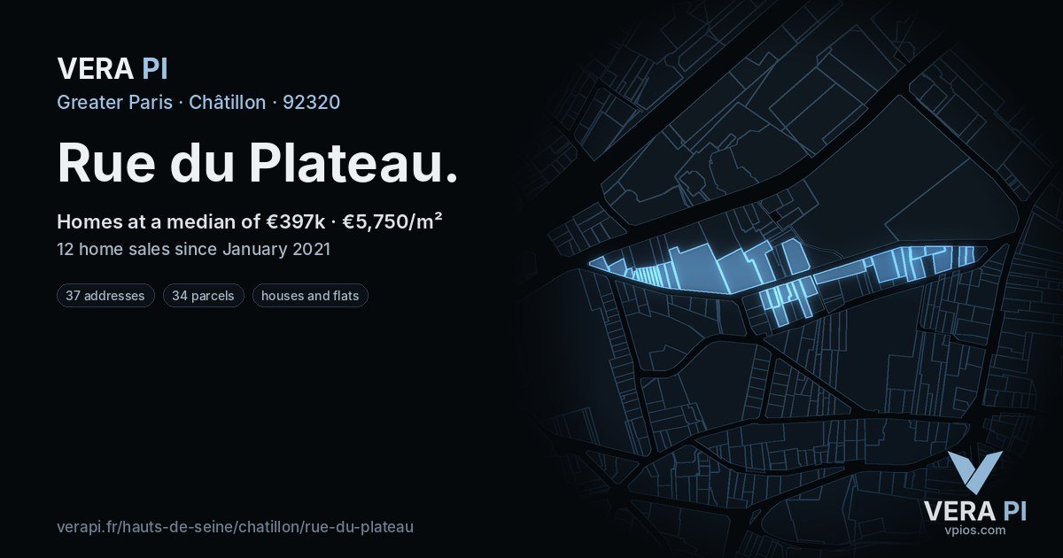 Rue du Plateau, Châtillon at night – every parcel coloured by the prices around it, the street's own parcels lit