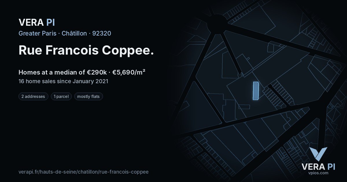 Rue Francois Coppee, Châtillon at night – every parcel coloured by the prices around it, the street's own parcels lit