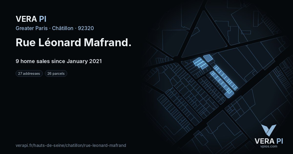 Rue Léonard Mafrand, Châtillon at night – every parcel coloured by the prices around it, the street's own parcels lit