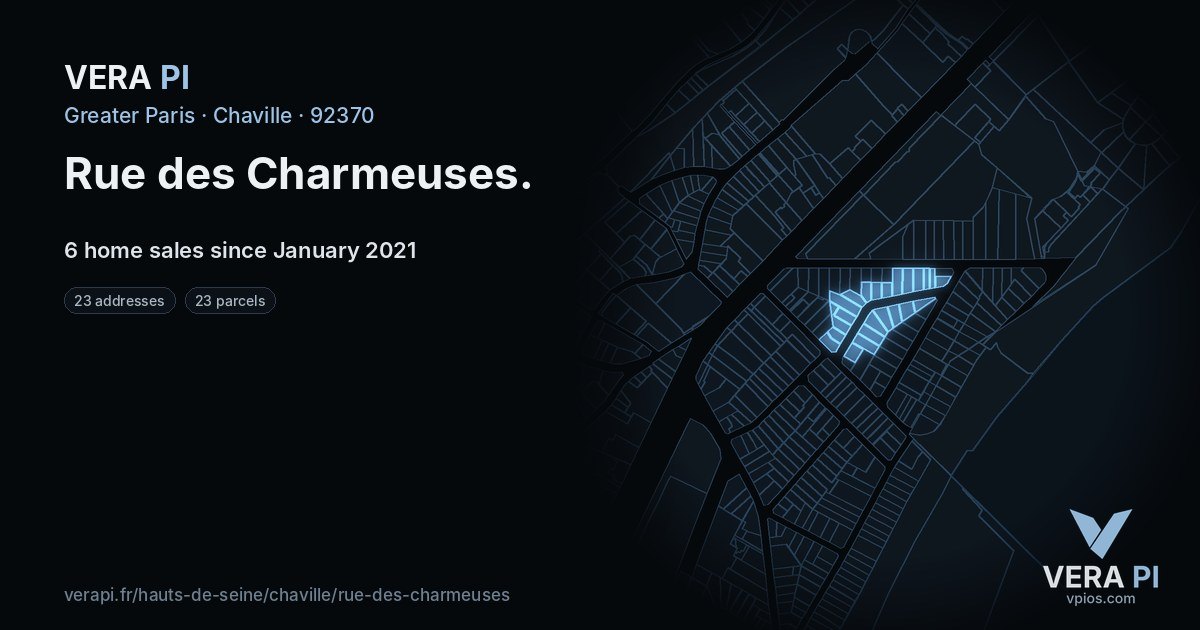 Rue des Charmeuses, Chaville at night – every parcel coloured by the prices around it, the street's own parcels lit