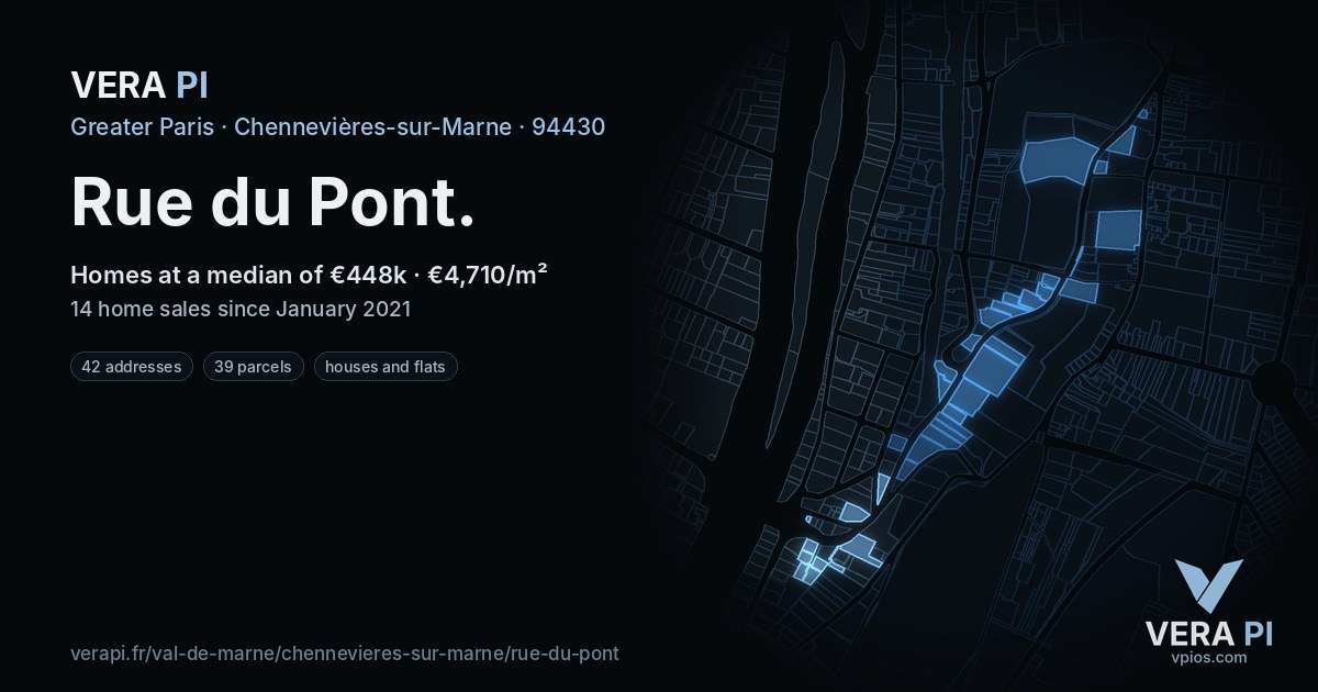 Rue du Pont, Chennevières-sur-Marne at night – every parcel coloured by the prices around it, the street's own parcels lit