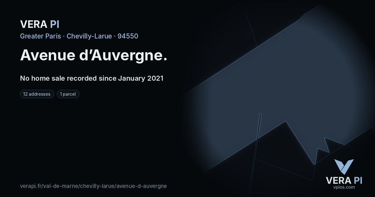Avenue d’Auvergne, Chevilly-Larue at night – every parcel coloured by the prices around it, the street's own parcels lit
