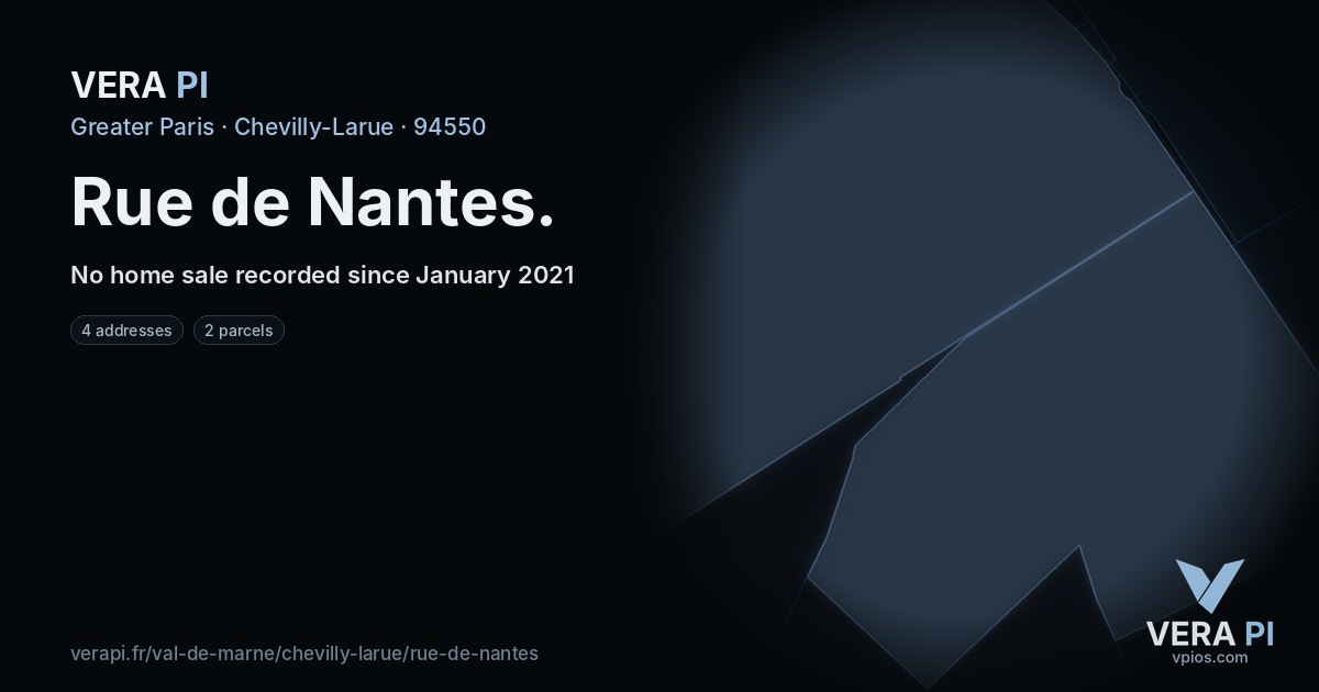 Rue de Nantes, Chevilly-Larue at night – every parcel coloured by the prices around it, the street's own parcels lit