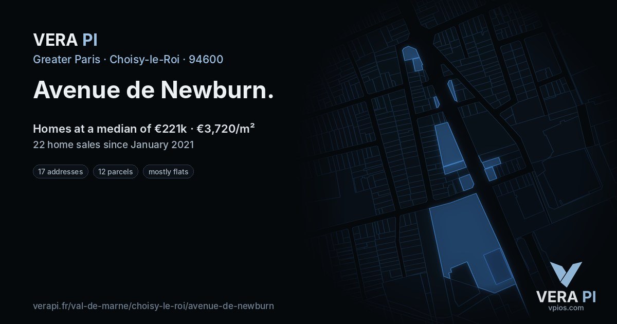 Avenue de Newburn, Choisy-le-Roi at night – every parcel coloured by the prices around it, the street's own parcels lit