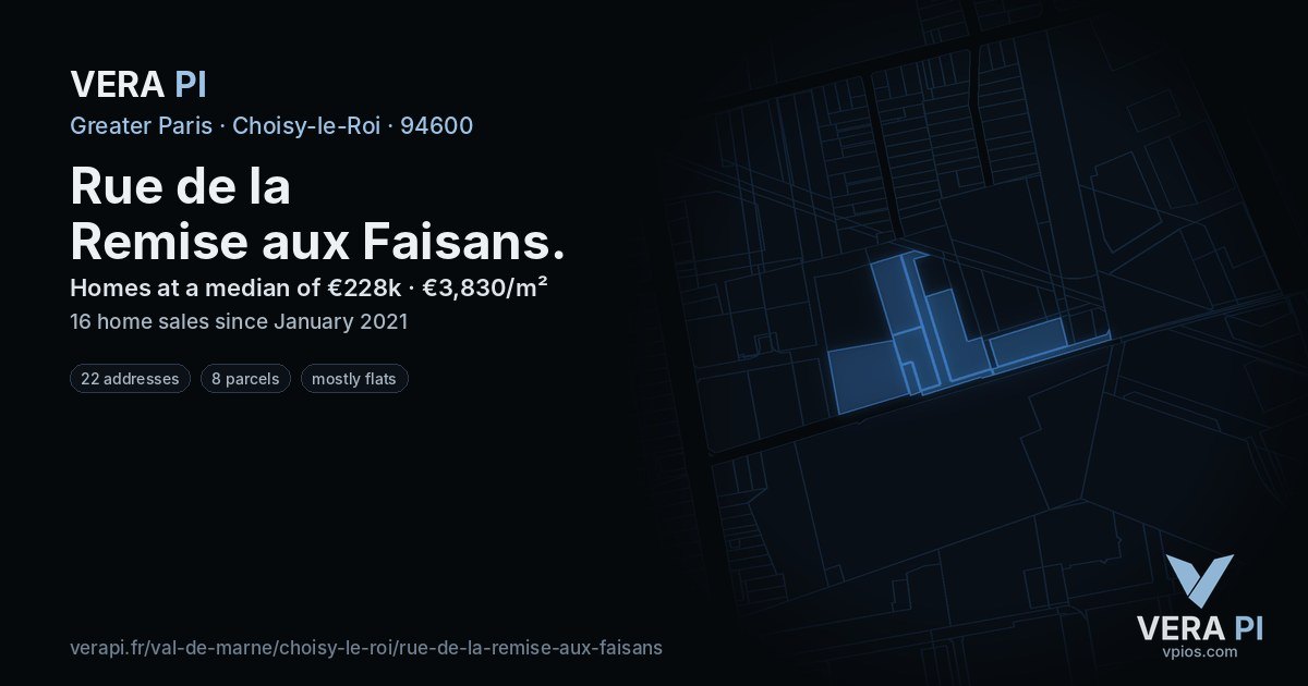 Rue de la Remise aux Faisans, Choisy-le-Roi at night – every parcel coloured by the prices around it, the street's own parcels lit