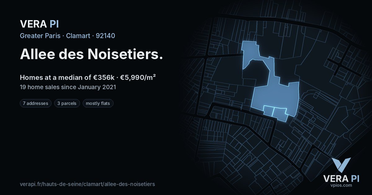 Allee des Noisetiers, Clamart at night – every parcel coloured by the prices around it, the street's own parcels lit