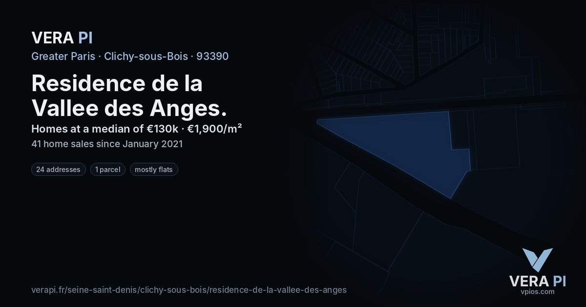 Residence de la Vallee des Anges, Clichy-sous-Bois at night – every parcel coloured by the prices around it, the street's own parcels lit