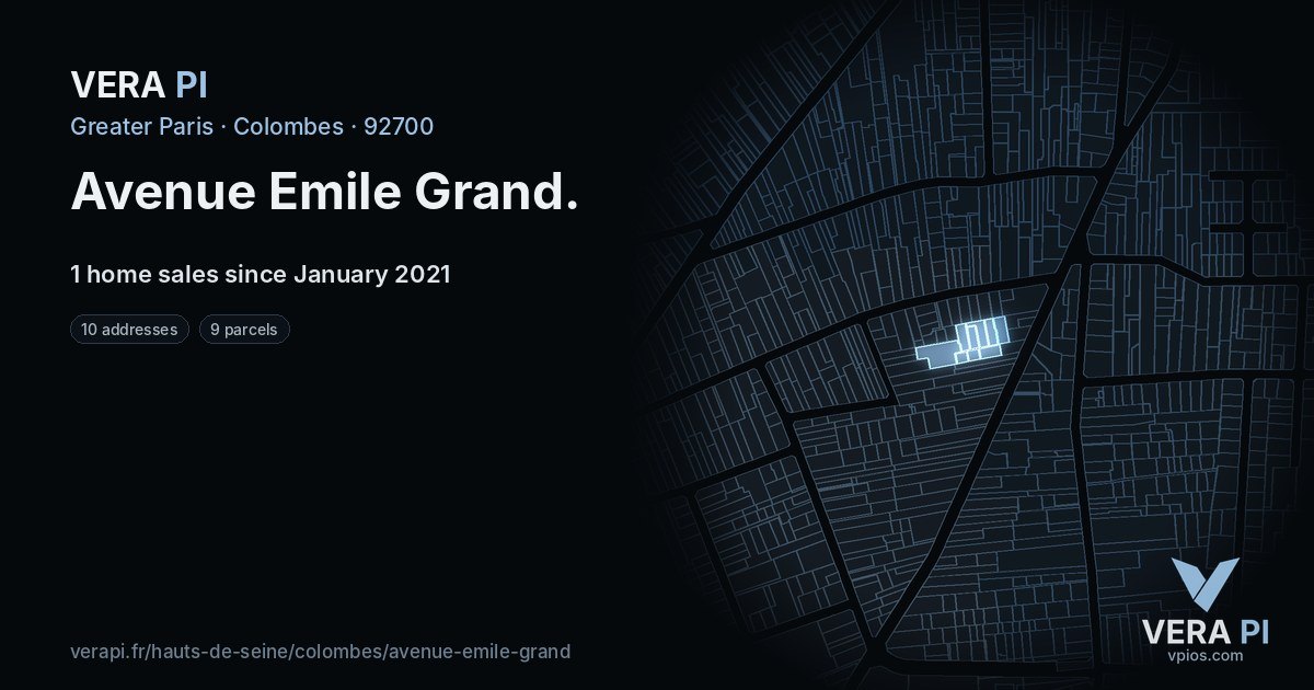 Avenue Emile Grand, Colombes at night – every parcel coloured by the prices around it, the street's own parcels lit