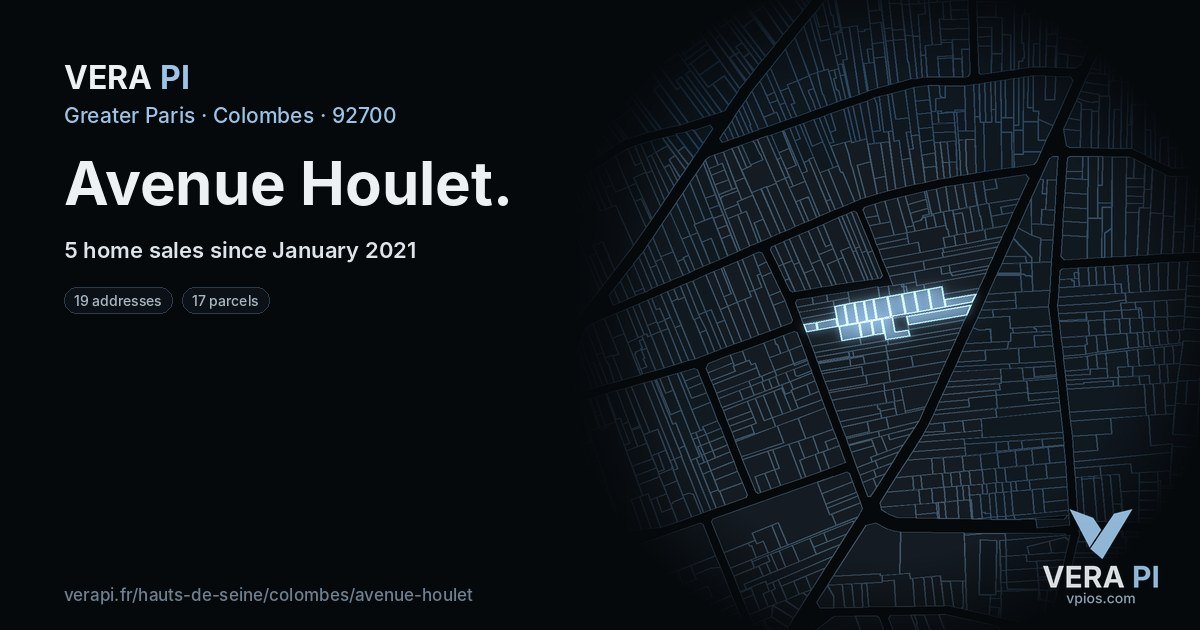 Avenue Houlet, Colombes at night – every parcel coloured by the prices around it, the street's own parcels lit