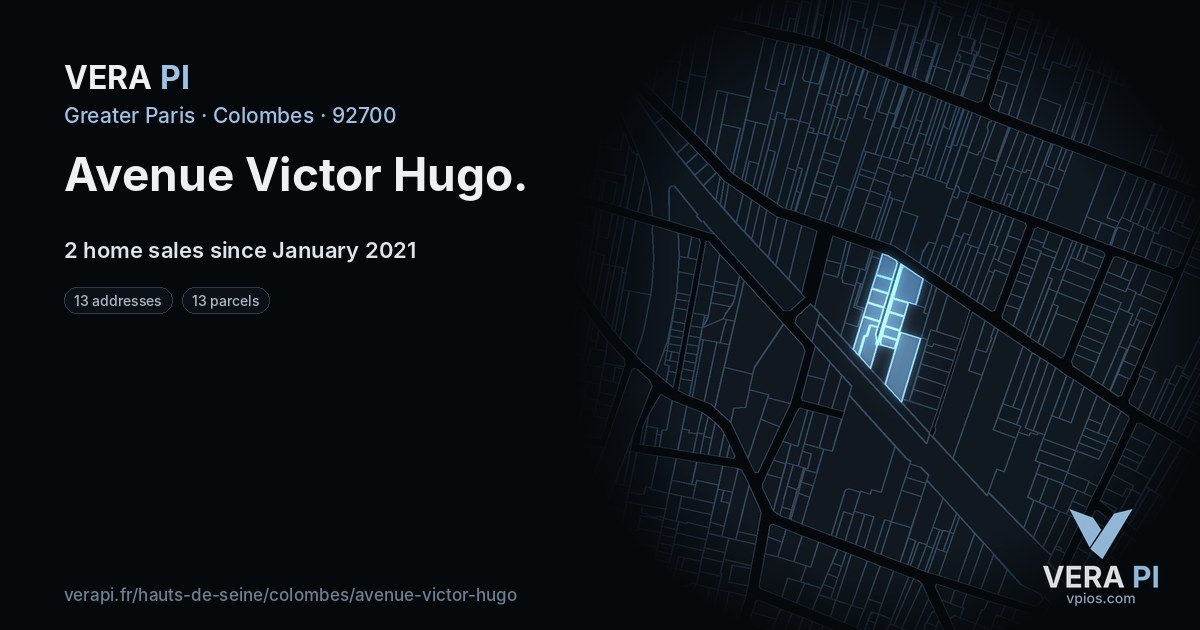 Avenue Victor Hugo, Colombes at night – every parcel coloured by the prices around it, the street's own parcels lit