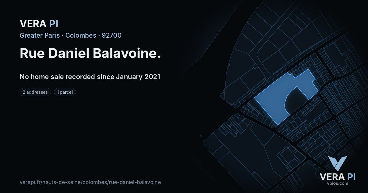 Rue Daniel Balavoine, Colombes at night – every parcel coloured by the prices around it, the street's own parcels lit