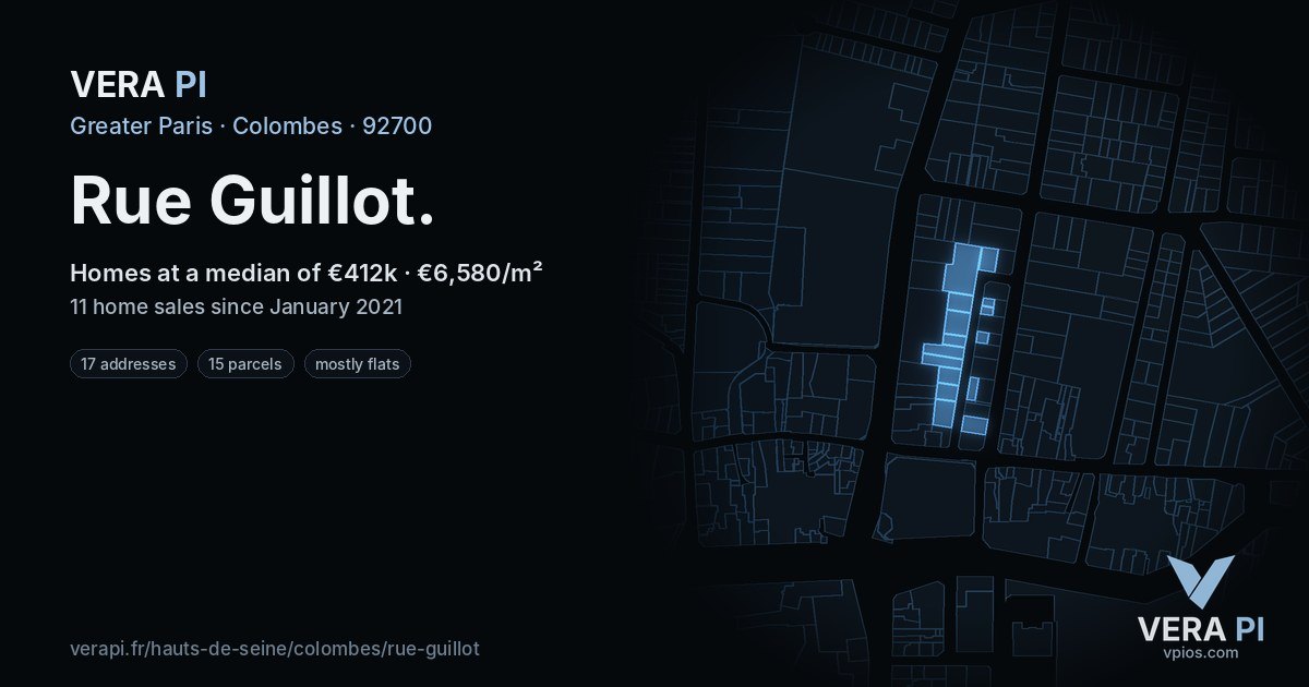 Rue Guillot, Colombes at night – every parcel coloured by the prices around it, the street's own parcels lit