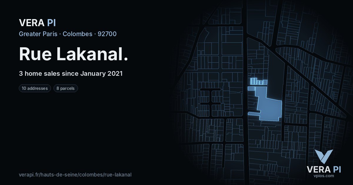 Rue Lakanal, Colombes at night – every parcel coloured by the prices around it, the street's own parcels lit