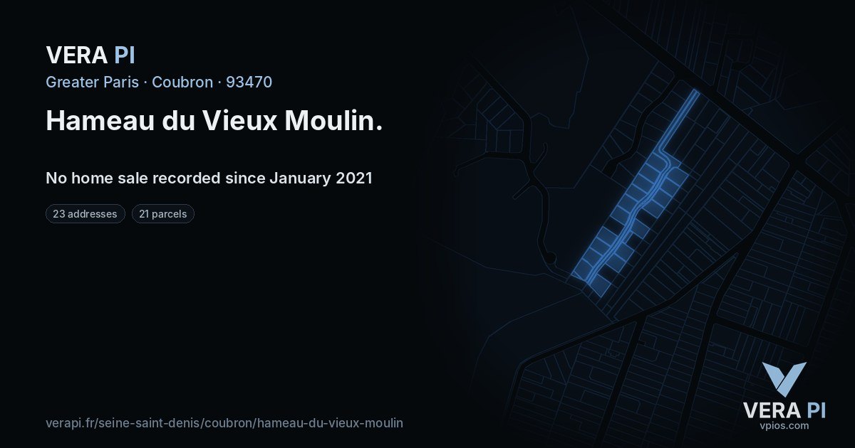 Hameau du Vieux Moulin, Coubron at night – every parcel coloured by the prices around it, the street's own parcels lit