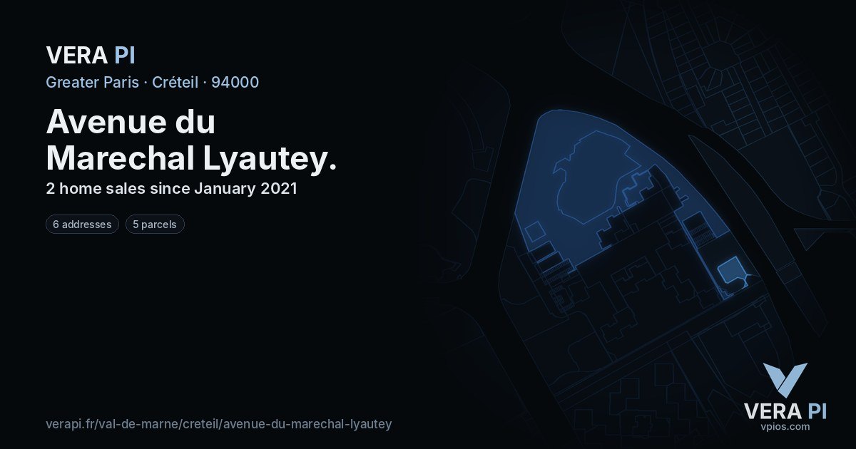 Avenue du Marechal Lyautey, Créteil at night – every parcel coloured by the prices around it, the street's own parcels lit