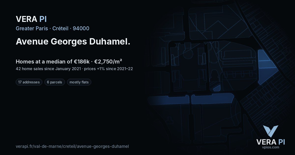 Avenue Georges Duhamel, Créteil at night – every parcel coloured by the prices around it, the street's own parcels lit