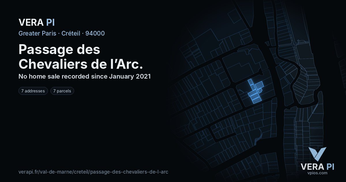 Passage des Chevaliers de l’Arc, Créteil at night – every parcel coloured by the prices around it, the street's own parcels lit