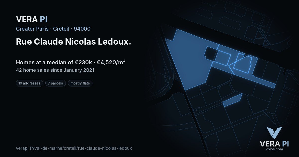 Rue Claude Nicolas Ledoux, Créteil at night – every parcel coloured by the prices around it, the street's own parcels lit