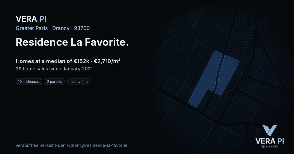 Residence La Favorite, Drancy at night – every parcel coloured by the prices around it, the street's own parcels lit