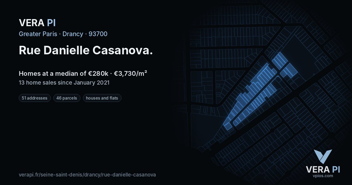 Rue Danielle Casanova, Drancy at night – every parcel coloured by the prices around it, the street's own parcels lit
