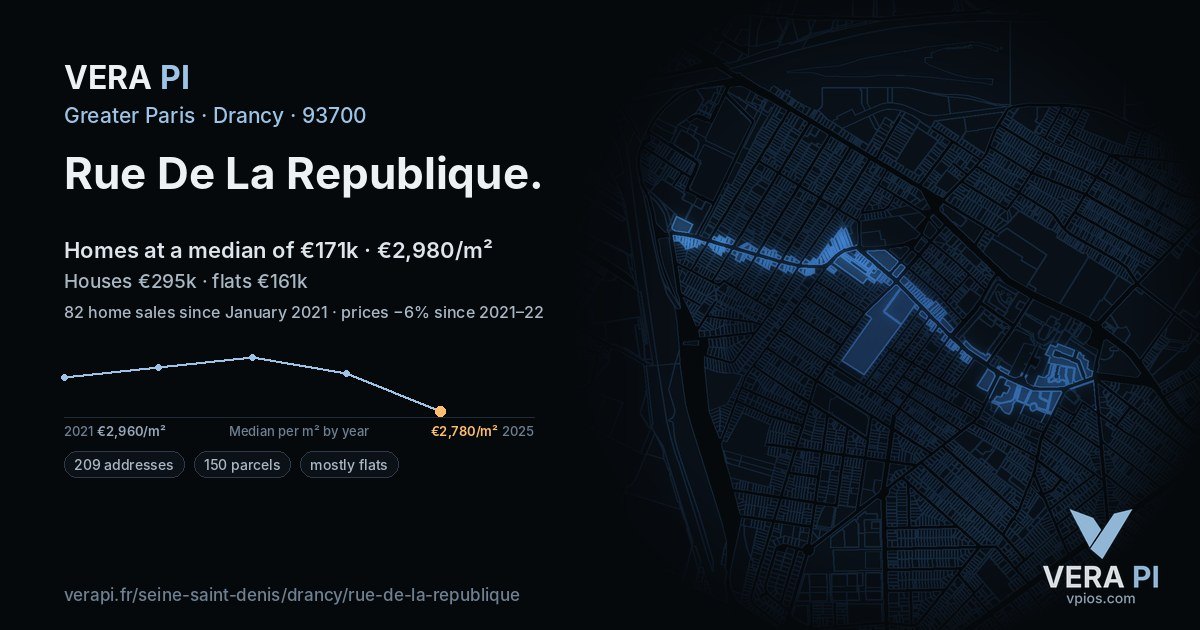 Rue De La Republique, Drancy at night – every parcel coloured by the prices around it, the street's own parcels lit