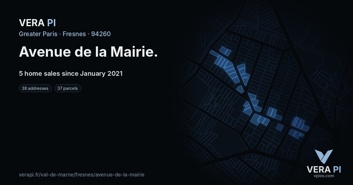 Avenue de la Mairie, Fresnes at night – every parcel coloured by the prices around it, the street's own parcels lit