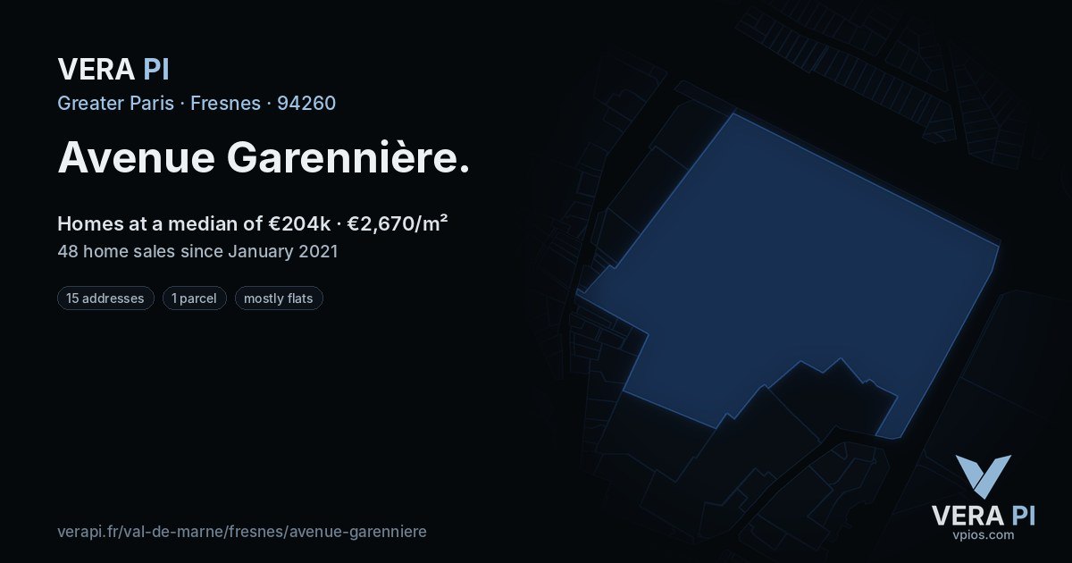 Avenue Garennière, Fresnes at night – every parcel coloured by the prices around it, the street's own parcels lit