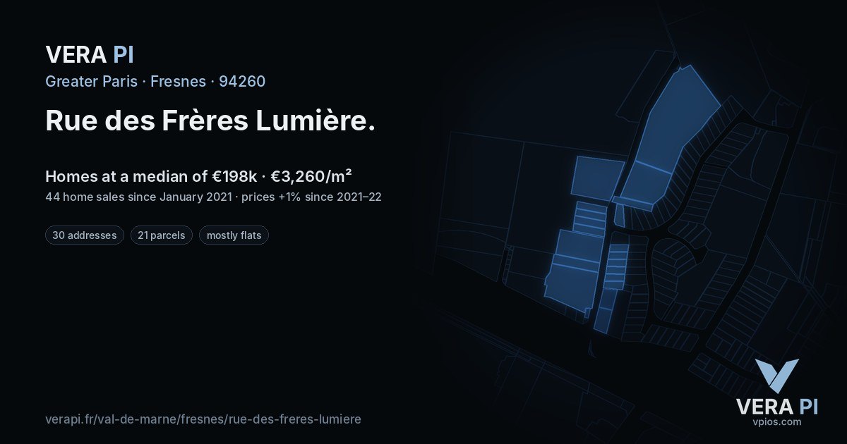 Rue des Frères Lumière, Fresnes at night – every parcel coloured by the prices around it, the street's own parcels lit
