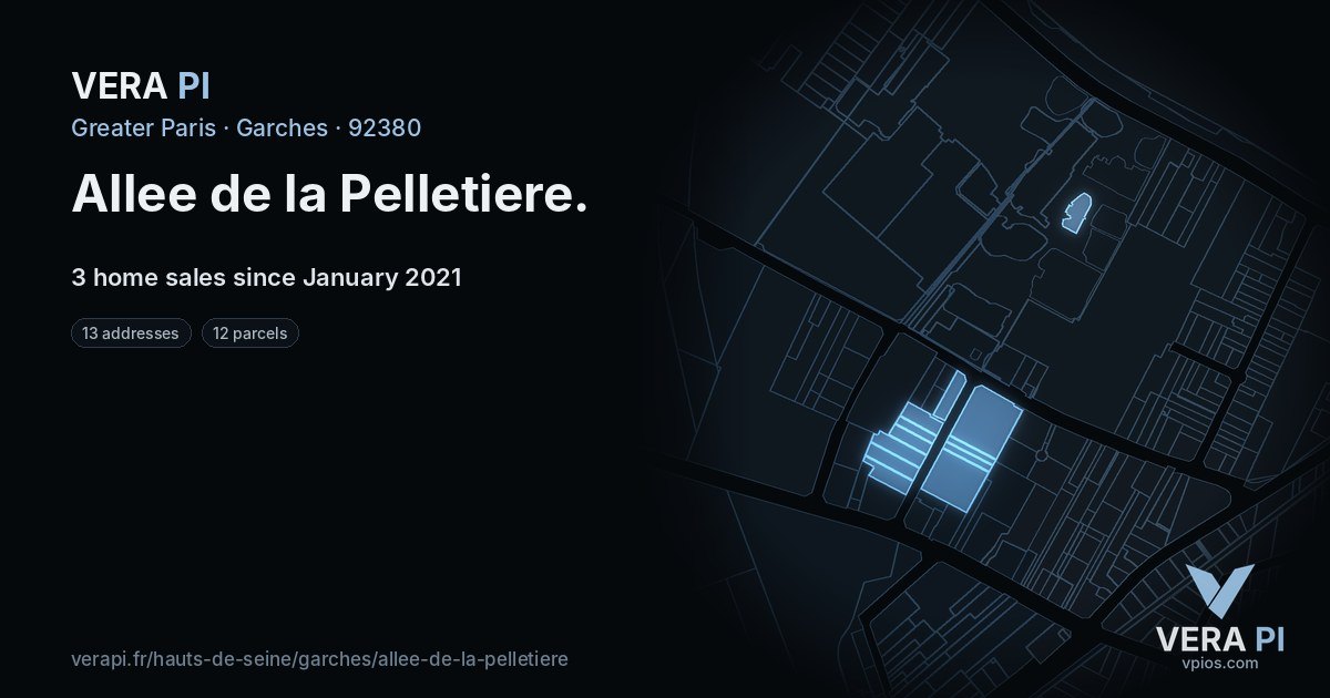Allee de la Pelletiere, Garches at night – every parcel coloured by the prices around it, the street's own parcels lit